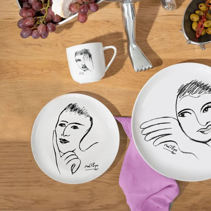 DINNERWARE 16pc SET
Distant Memory